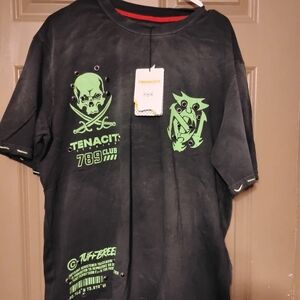 Black and Green Men's Graphic Tee